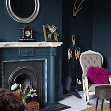 Load image into Gallery viewer, 5PCS Fireplace Tools Set Cast Iron Fireside Companion Brush Shovel Poker Tong