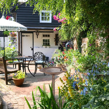 Load image into Gallery viewer, Bird Bath Garden Pedestal Birds Feeder Freestanding Antique Feeding